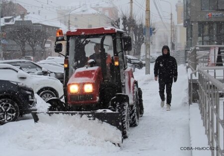 На случай нового снегопада в Рязани дежурят 18 машин