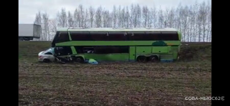В Рязанской области в ДТП с пассажирским автобусом погибли два взрослых и ребенок