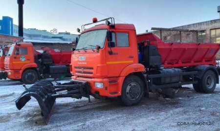 Из Рязани вывезли 70 кубометров снега и высыпали 6,5 кубометров песка