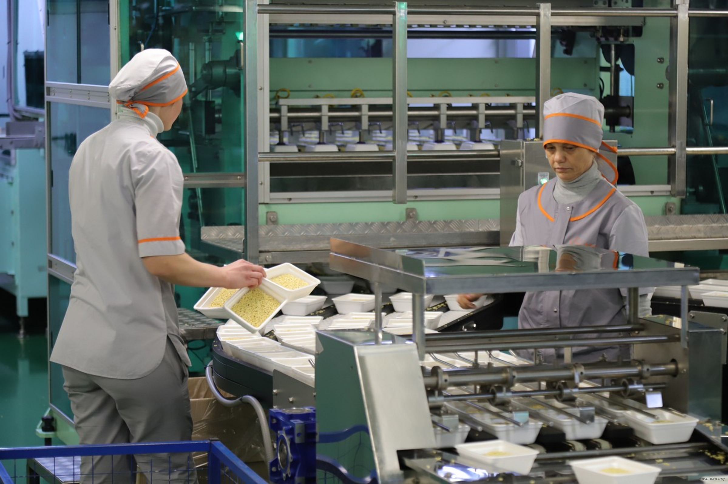 Павел Малков осмотрел две новые линии на заводе «Доширак Рязань»