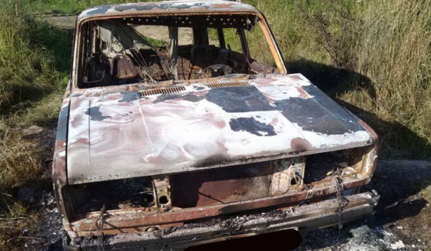 Рязанские полицейские поймали поджигателя припаркованного автомобиля
