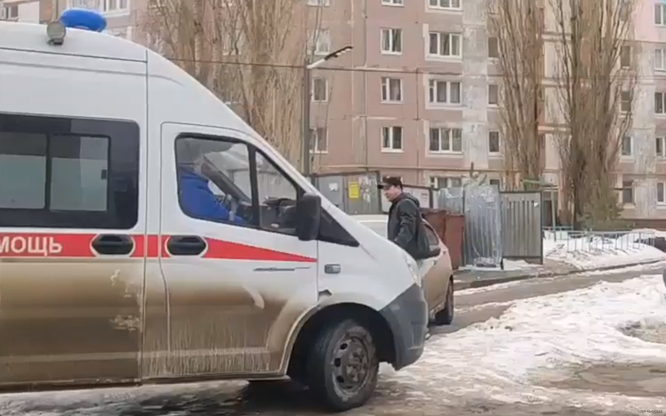 В Рязани автохам на «Хундае Солярис» не пропустил машину скорой помощи