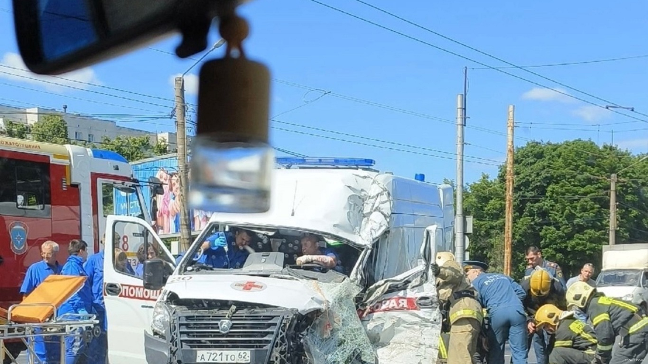 На Московском шоссе в Рязани в ДТП попала машина скорой помощи. Пострадали четверо