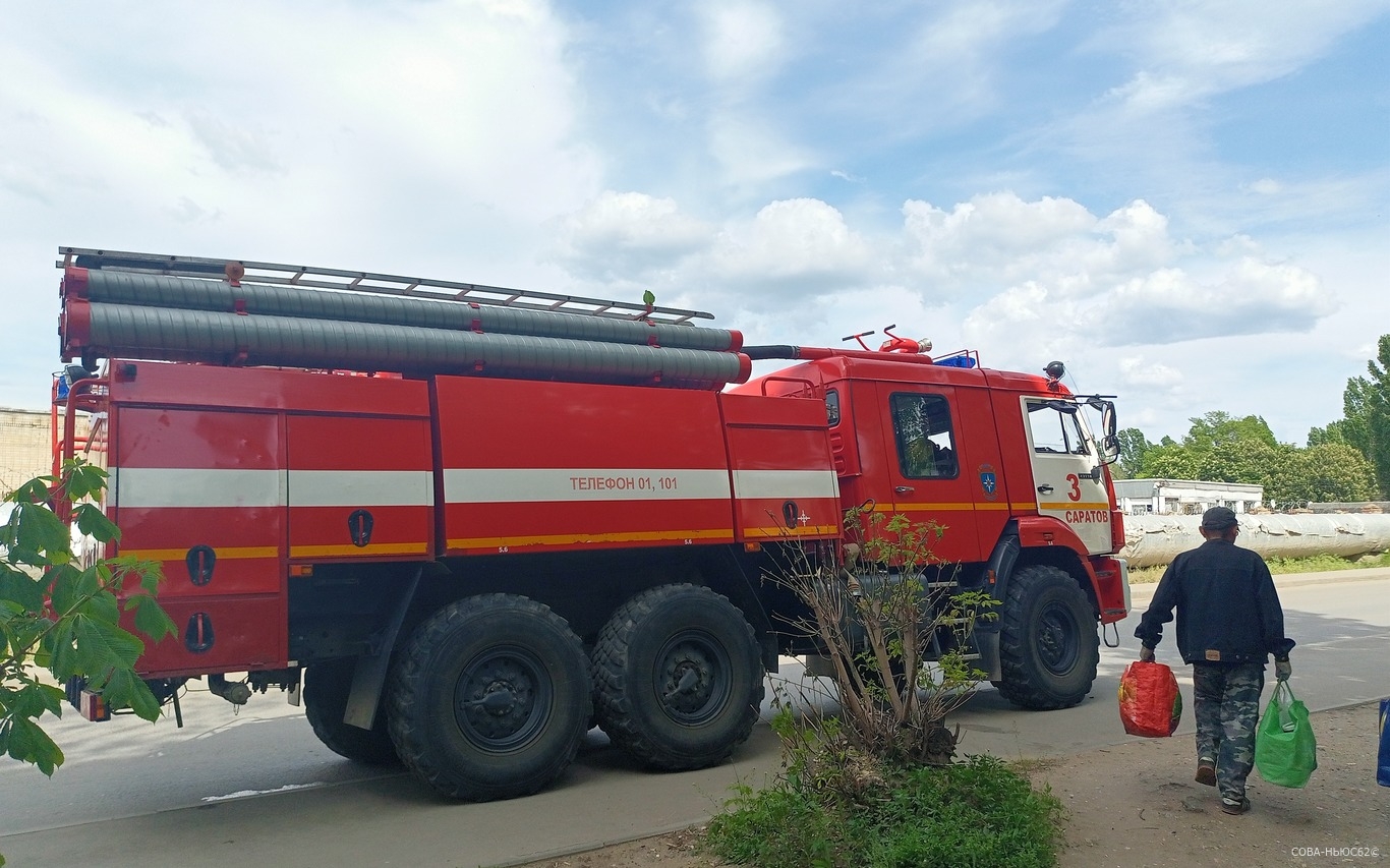Около нефтезавода произошел пожар в Рязани