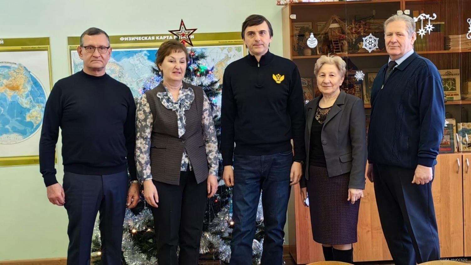Министр просвещения РФ Сергей Кравцов нанес рабочий визит в Александро-Невскую школу